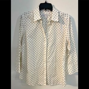 FOXCROFT NYC Heritage No-Iron Button Down Dress Shirt.